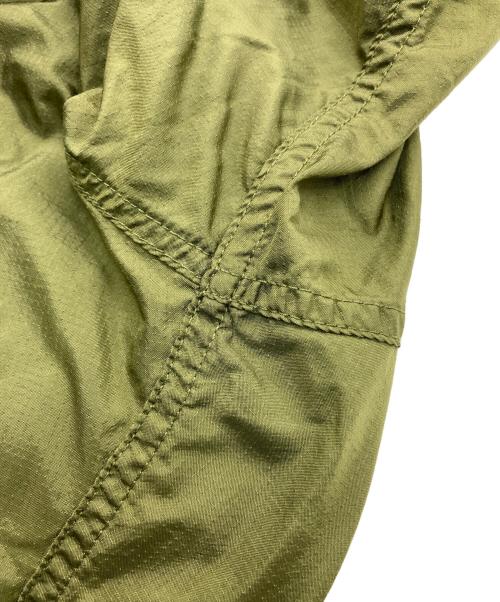 Engineered Garments（エンジニアドガーメンツ）Engineered Garments (エンジニアードガーメンツ) ナイロンマイクロリップストップ オーバーパンツ カーキ サイズ:Mの古着・服飾アイテム