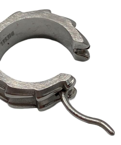 DIESEL（ディーゼル）DIESEL (ディーゼル) クロコモチーフピアス シルバーカラーの古着・服飾アイテム