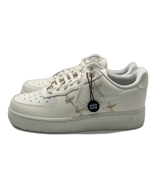 NIKE（ナイキ）NIKE (ナイキ) Women's Air Force 1 '07 LX ホワイト サイズ:23.5の古着・服飾アイテム