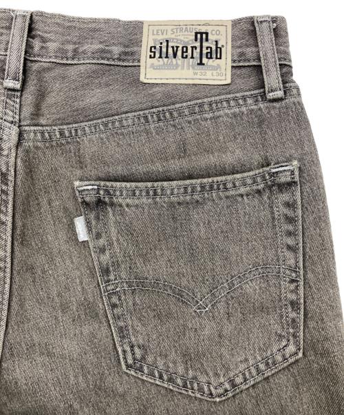 Levi's SILVER TAB（リーバイス シルバータブ）LEVI'S silver tab (リーバイス シルバータブ) ルーズフィット グレーデニムパンツ グレー サイズ:W32の古着・服飾アイテム