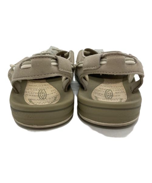KEEN（キーン）KEEN (キーン) green label relaxing (グリーンレーベルリラクシング) BEAUTY&YOUTH (ビューティーアンドユース) UNEEK アイボリー サイズ:23.5cmの古着・服飾アイテム