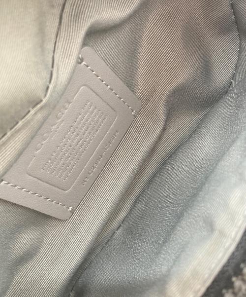 COACH（コーチ）COACH (コーチ) スプリント ベルト バッグ 24 ホワイトの古着・服飾アイテム