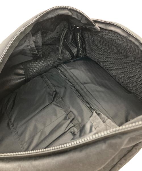 MYSTERY RANCH（ミステリーランチ）MYSTERY RANCH (ミステリーランチ) urban assault 21 ブラックの古着・服飾アイテム