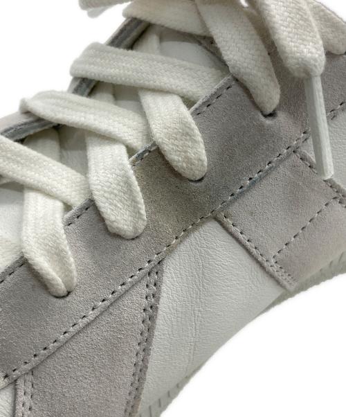 Maison Margiela 22（メゾンマルジェラ）Maison Margiela 22 (メゾンマルジェラ) REPLICA ジャーマントレーナー ホワイト サイズ:43の古着・服飾アイテム