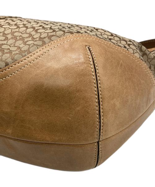 COACH（コーチ）COACH (コーチ) シグネチャーワンショルダーバッグ ベージュの古着・服飾アイテム