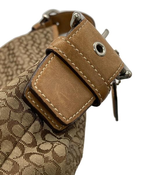 COACH（コーチ）COACH (コーチ) シグネチャーワンショルダーバッグ ベージュの古着・服飾アイテム