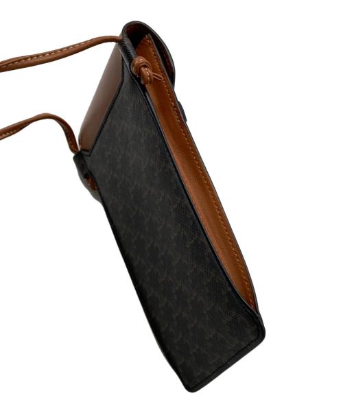 CELINE（セリーヌ）CELINE (セリーヌ) トリオンフキャンバスモバイルポーチ ブラウン サイズ:-の古着・服飾アイテム