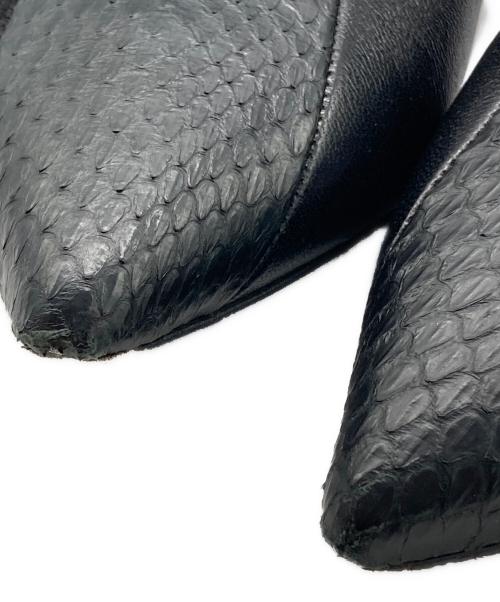 sergio rossi（セルジオロッシ）sergio rossi (セルジオロッシ) コンビポインテッドトゥパンプス ブラック サイズ:SIZE 37の古着・服飾アイテム