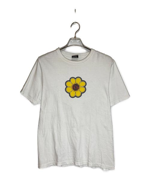 stussy（ステューシー）stussy (ステューシー) Ist Daisy Pigment Dyed Tee ホワイト サイズ:Sの古着・服飾アイテム