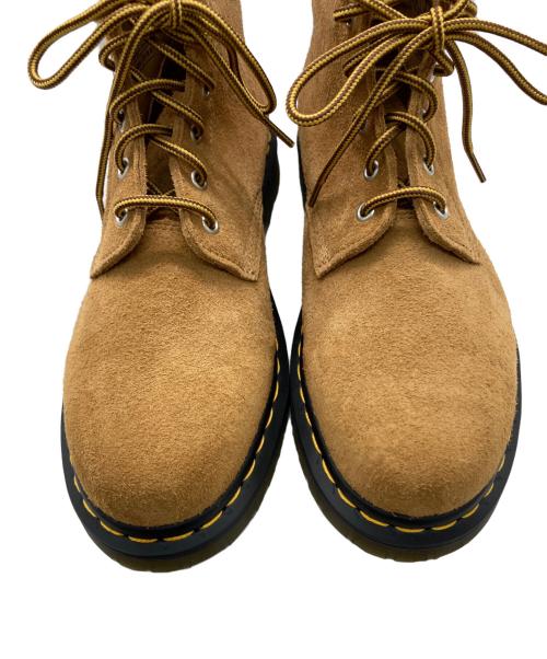 stussy（ステューシー）stussy (ステューシー) Dr.Martens (ドクターマーチン) 939 Boot ベージュ サイズ:SIZE UK 7の古着・服飾アイテム