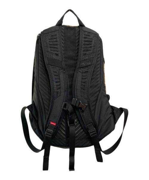 THE NORTH FACE（ザ ノース フェイス）THE NORTH FACE (ザ ノース フェイス) SUPREME (シュプリーム) Pocono Backpack ベージュ×ブラックの古着・服飾アイテム