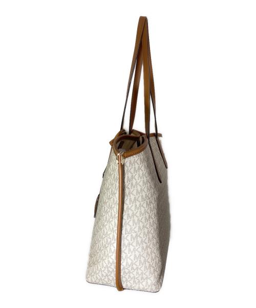 MICHAEL KORS（マイケル・コース）MICHAEL KORS (マイケル・コース) シグネイチャートートバッグ アイボリー×ベージュ サイズ:-の古着・服飾アイテム