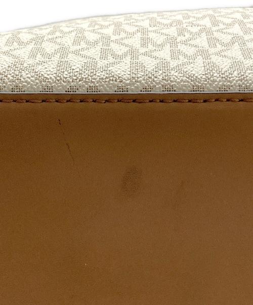 MICHAEL KORS（マイケル・コース）MICHAEL KORS (マイケル・コース) シグネイチャートートバッグ アイボリー×ベージュ サイズ:-の古着・服飾アイテム