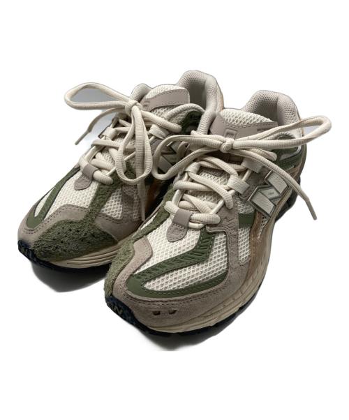 NEW BALANCE（ニューバランス）NEW BALANCE (ニューバランス) ローカットスニーカー グリーン×ベージュ サイズ:24の古着・服飾アイテム