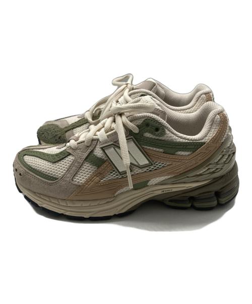 NEW BALANCE（ニューバランス）NEW BALANCE (ニューバランス) ローカットスニーカー グリーン×ベージュ サイズ:24の古着・服飾アイテム