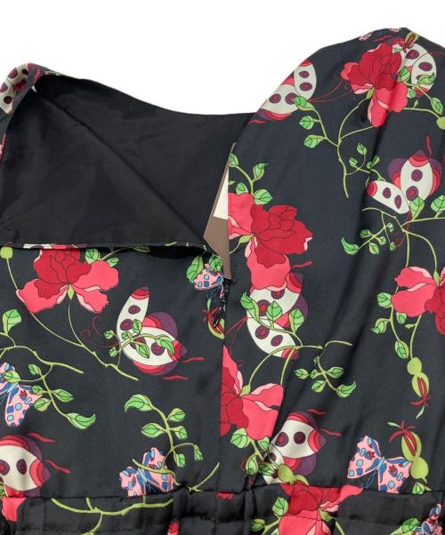 hysterics（ヒステリックス）hysterics (ヒステリックス) 総柄ワンピース ブラック×レッド サイズ:SIZE Freeの古着・服飾アイテム