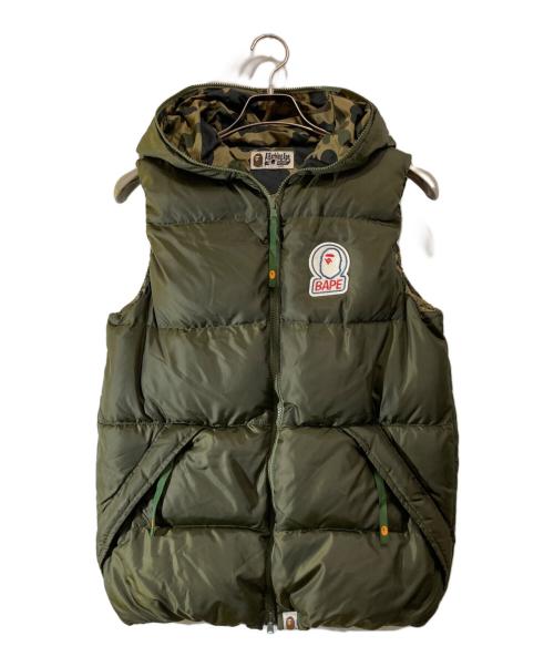A BATHING APE（ア ベイシング エイプ）A BATHING APE (ア ベイシング エイプ) ダウンベスト カーキ サイズ:Ⅿの古着・服飾アイテム