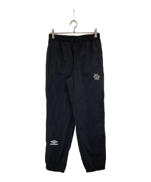 Sea Room lynn（シールームリン）Sea Room Lynn (シールームリン) UMBRO (アンブロ) ナイロントラックパンツ ブラック サイズ:Ⅿ 未使用品の古着・服飾アイテム