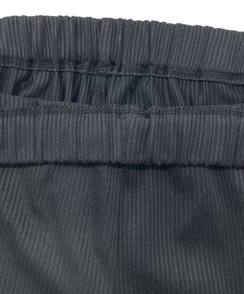 PLEATS PLEASE（プリーツプリーズ）PLEATS PLEASE (プリーツプリーズ) プリーツパンツ ブラック サイズ:下記参照の古着・服飾アイテム