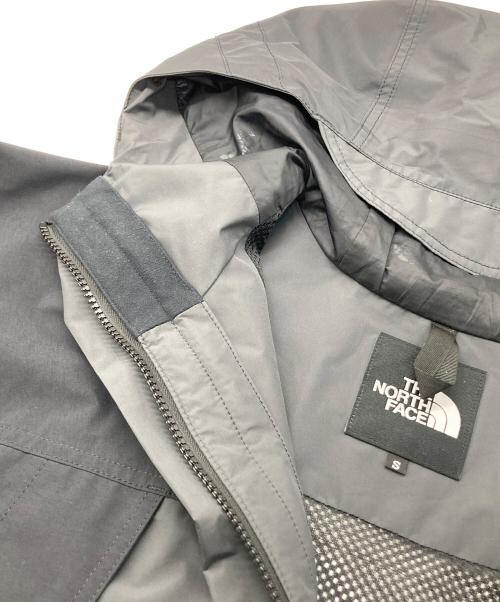 THE NORTH FACE（ザ ノース フェイス）THE NORTH FACE (ザ ノース フェイス) レトロマウンテンライトジャケット グレー サイズ:Sの古着・服飾アイテム
