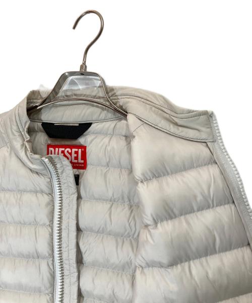 DIESEL（ディーゼル）DIESEL (ディーゼル) パイピングパデッドジャケット アイボリー サイズ:3Mの古着・服飾アイテム