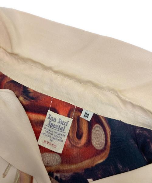 Sun Surf（サンサーフ）Sun Surf (サンサーフ) BATTLE MASK アロハシャツ ベージュ サイズ:Ⅿの古着・服飾アイテム