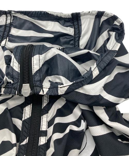 THE NORTHFACE PURPLELABEL（ザ・ノースフェイス パープルレーベル）THE NORTHFACE PURPLELABEL (ザ・ノースフェイス パープルレーベル) MOUNTAIN WIND PARKA ホワイト×ブラック サイズ:下記参照の古着・服飾アイテム