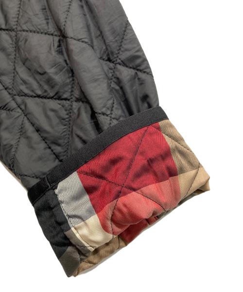 BLUE LABEL CRESTBRIDGE（ブルーレーベルクレストブリッジ）BLUE LABEL CRESTBRIDGE (ブルーレーベルクレストブリッジ) フーデットキルティングコート ブラック サイズ:38の古着・服飾アイテム