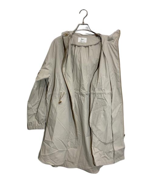 23区（ニジュウサンク）23区 (ニジュウサンク) ナイロン2WAYストレッチ フーデットアウター アイボリー サイズ:36の古着・服飾アイテム