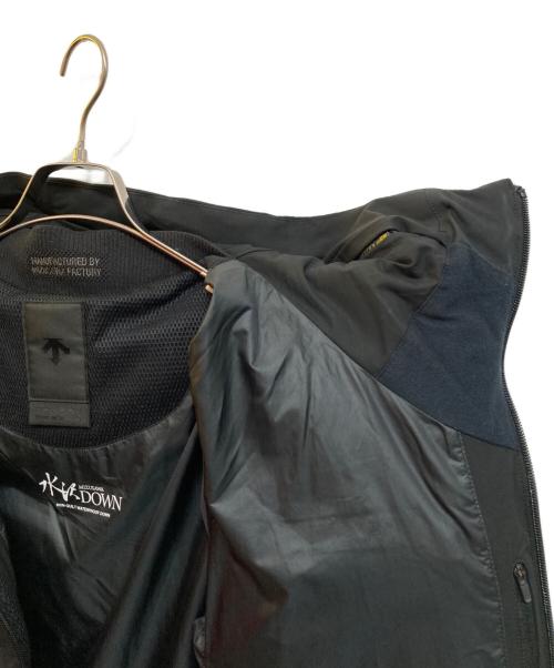 DESCENTE ALLTERRAIN（デザイント オルテライン）Descente ALLTERRAIN (デザイント オルテライン) MIZUSAWA DOWN JACKET 30U ブラック サイズ:Oの古着・服飾アイテム
