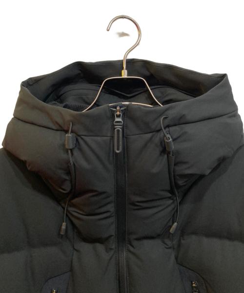 DESCENTE ALLTERRAIN（デザイント オルテライン）Descente ALLTERRAIN (デザイント オルテライン) MIZUSAWA DOWN JACKET 30U ブラック サイズ:Oの古着・服飾アイテム