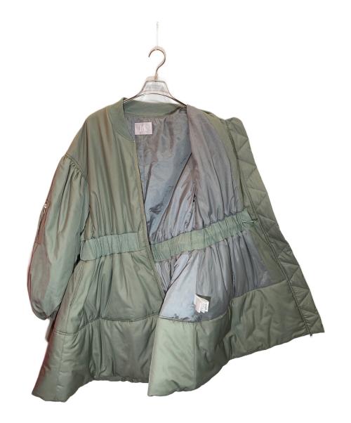 J1U by LA BELLE ETUDE（ジユウバイラベルエチュード）J1U by LA BELLE ETUDE (ジユウバイラベルエチュード) パッファーボリュームAラインミドルコート オリーブ サイズ:Freeの古着・服飾アイテム