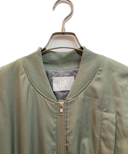 J1U by LA BELLE ETUDE（ジユウバイラベルエチュード）J1U by LA BELLE ETUDE (ジユウバイラベルエチュード) パッファーボリュームAラインミドルコート オリーブ サイズ:Freeの古着・服飾アイテム