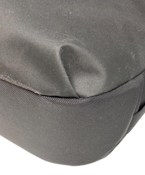 ARC'TERYX（アークテリクス）ARC'TERYX (アークテリクス) ARRO 8 SHOULDER BAG ブラックの古着・服飾アイテム