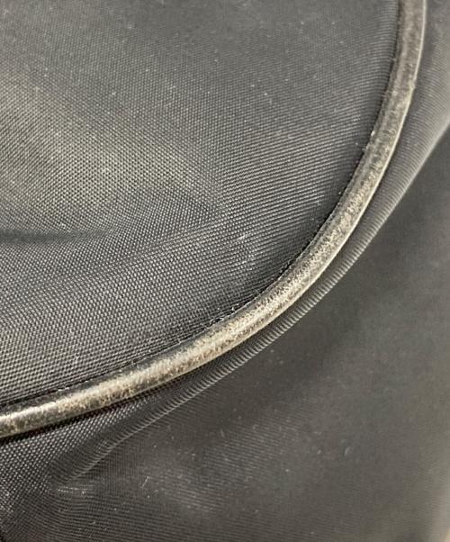 BURBERRY BLUE LABEL（バーバリーロンドンブルーレーベル）BURBERRY BLUE LABEL (バーバリーロンドンブルーレーベル) ナイロンショルダーバッグ ブラックの古着・服飾アイテム