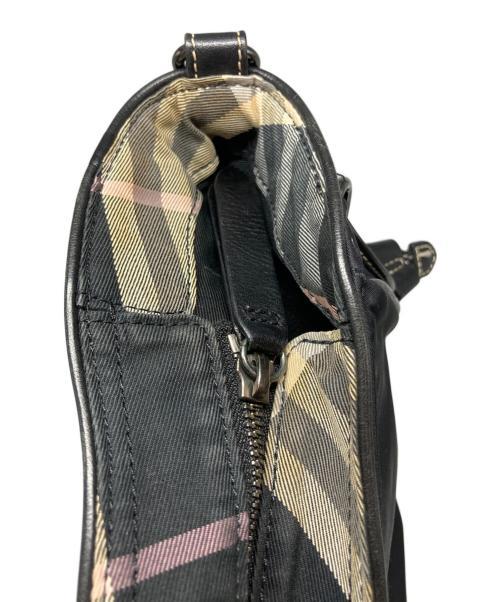 BURBERRY BLUE LABEL（バーバリーロンドンブルーレーベル）BURBERRY BLUE LABEL (バーバリーロンドンブルーレーベル) ナイロンショルダーバッグ ブラックの古着・服飾アイテム