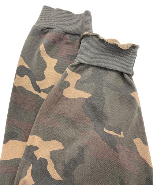 YEEZY（イージー）YEEZY (イージー) adidas (アディダス) SEASON 1 Camo L/S グリーン サイズ:Oの古着・服飾アイテム