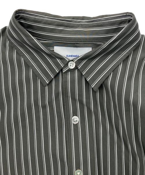 +81（プラスエイティーワン）+81 (プラスエイティーワン) KANEMASA PHIL. (カネマサフィル) 別注THICK AND THIN STRIPE ROYAL OX DRESS KNIT SHIRT グレー×ホワイト サイズ:2の古着・服飾アイテム