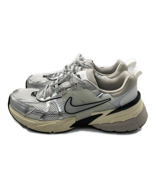 NIKE（ナイキ）NIKE (ナイキ) V2K RUN SUMMIT シルバー サイズ:27.5cmの古着・服飾アイテム