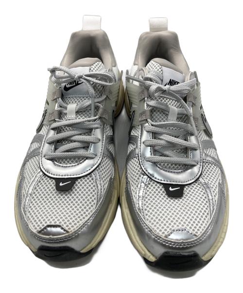 NIKE（ナイキ）NIKE (ナイキ) V2K RUN SUMMIT シルバー サイズ:27.5cmの古着・服飾アイテム