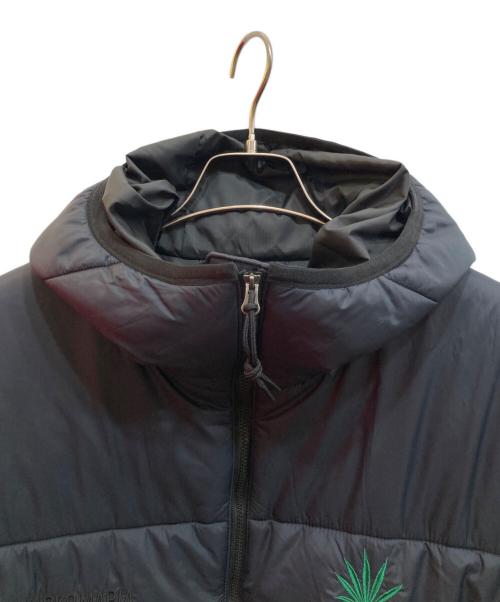 WACKO MARIA（ワコマリア）WACKO MARIA (ワコマリア) HIGHTIMES (ハイ・タイムズ) PADDING JACKET ブラック サイズ:Sの古着・服飾アイテム