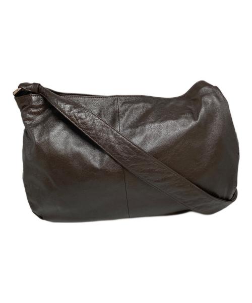 TOUT Y EST（トゥティエ）TOUT Y EST (トゥティエ) sac nacelle epaule ブラウンの古着・服飾アイテム