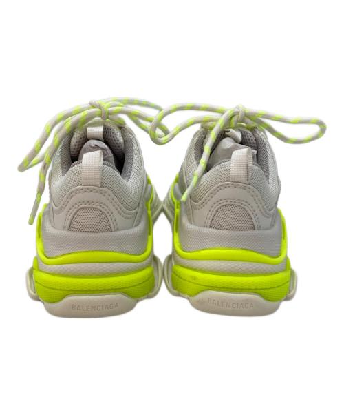 BALENCIAGA（バレンシアガ）BALENCIAGA (バレンシアガ) TRIPLE S ホワイト サイズ:JP 15.5の古着・服飾アイテム