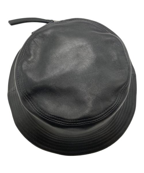 LOEWE（ロエベ）LOEWE (ロエベ) アナグラムロゴパッチ レザーバケットハット ブラックの古着・服飾アイテム