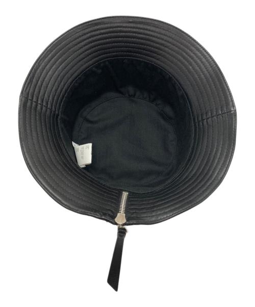 LOEWE（ロエベ）LOEWE (ロエベ) アナグラムロゴパッチ レザーバケットハット ブラックの古着・服飾アイテム