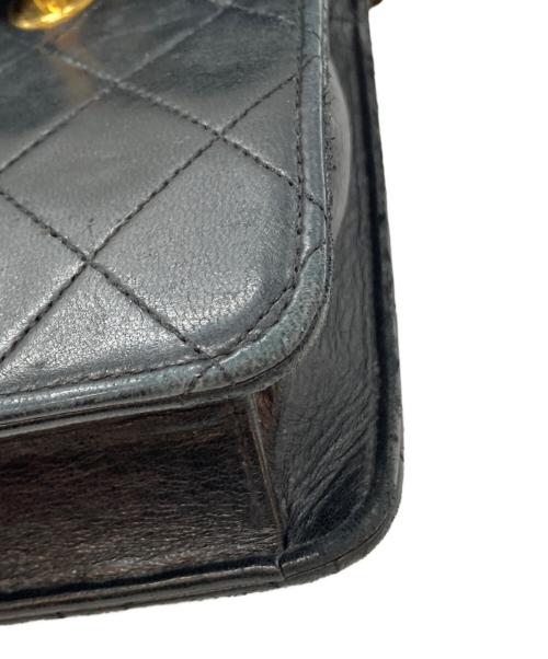 CHANEL（シャネル）CHANEL (シャネル) ダブルターンロックチェーンショルダーバッグ ブラックの古着・服飾アイテム