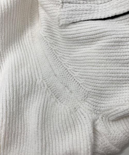 C.P COMPANY（シーピーカンパニー）C.P COMPANY (シーピーカンパニー) レンズディテール リブプルオーバー ホワイト サイズ:Mの古着・服飾アイテム