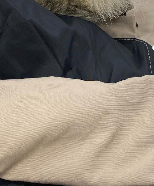 CANADA GOOSE（カナダグース）CANADA GOOSE (カナダグース) BELLEVILLE ダウンジャケット ベージュ サイズ:Mの古着・服飾アイテム