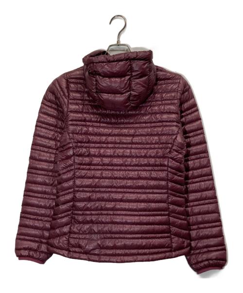 Patagonia（パタゴニア）Patagonia (パタゴニア) Ultralight Down Hoody ボルドー サイズ:XSの古着・服飾アイテム