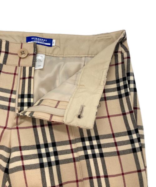 BURBERRY BLUE LABEL（バーバリー ブルー レーベル）BURBERRY BLUE LABEL (バーバリー ブルー レーベル) ノバチェックフレアパンツ ベージュ サイズ:36の古着・服飾アイテム